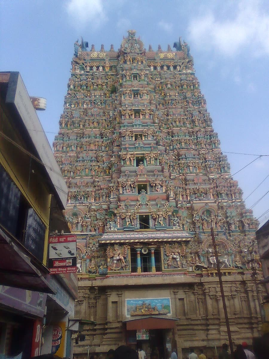 Meenakshi Amman Temple gopuram in Madurai, Tamil Nadu